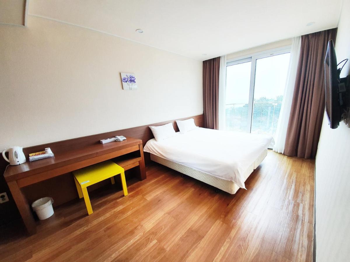 Jeju Jungmun Ocean Blue Hotel Seogwipo Dış mekan fotoğraf